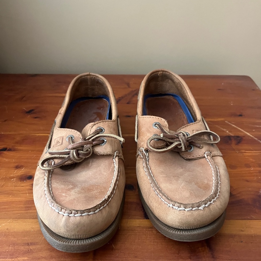 Men’s Sperry boat shoe size 9